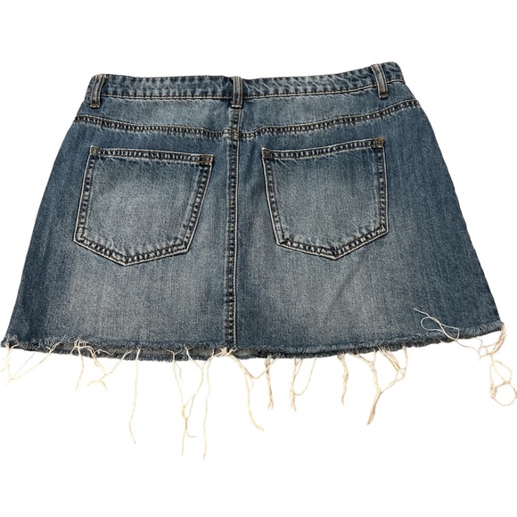 Jean Ripped Mini Skirt, Vanilla Star, Size 13 (w31) - Picture 2 of 3